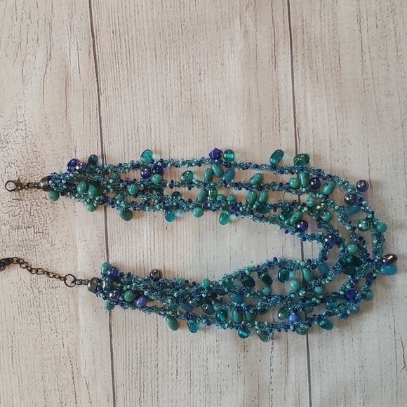 Blue chunky beaded layered necklace - Picture 3 of 6